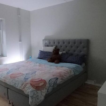 Homestay - Private Room In An Apartment غوتنبرغ المظهر الخارجي الصورة