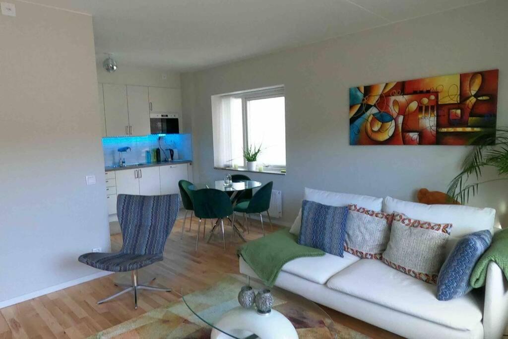 Homestay - Private Room In An Apartment غوتنبرغ المظهر الخارجي الصورة