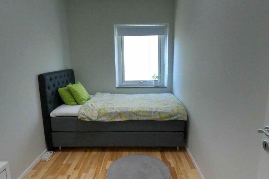 Homestay - Private Room In An Apartment غوتنبرغ المظهر الخارجي الصورة